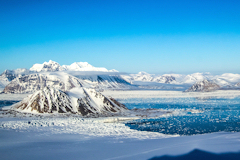 Polarkreis mit Spitzbergen und Island